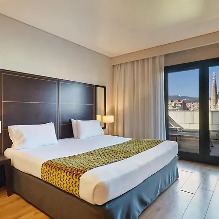 Отель Eurostars Monumental 4*